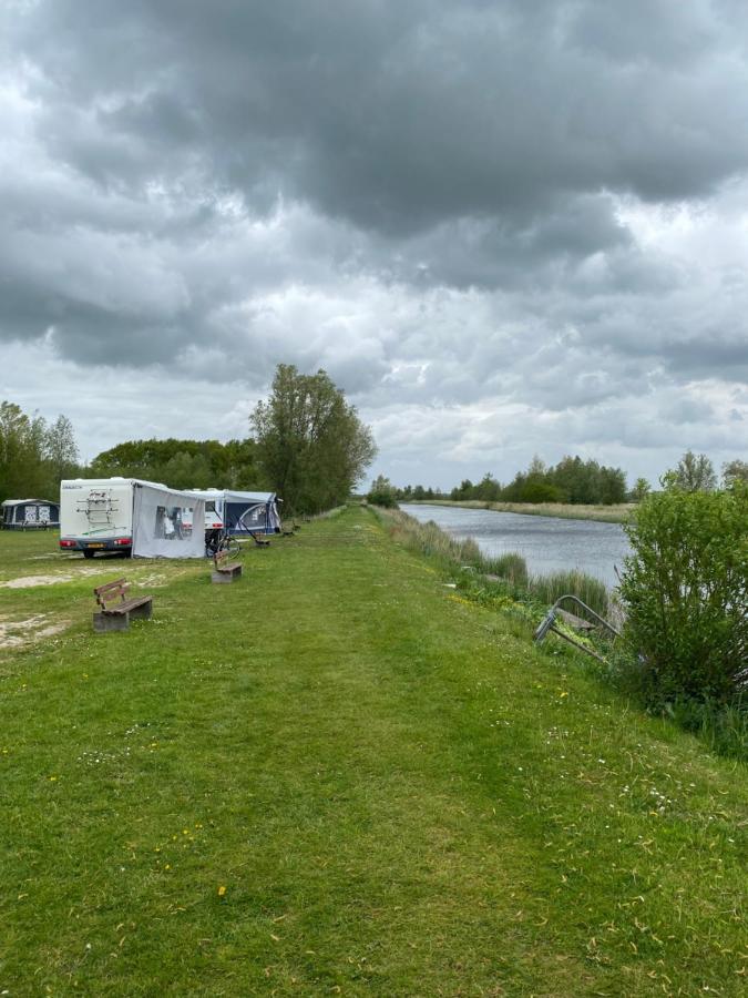 Blokhut De Westereen De Falom Exteriör bild